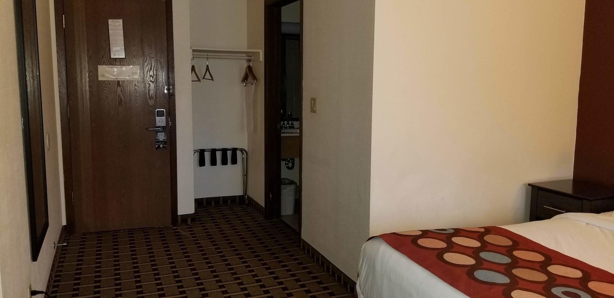 Super 8 By Wyndham Ashland Hotel Buitenkant foto
