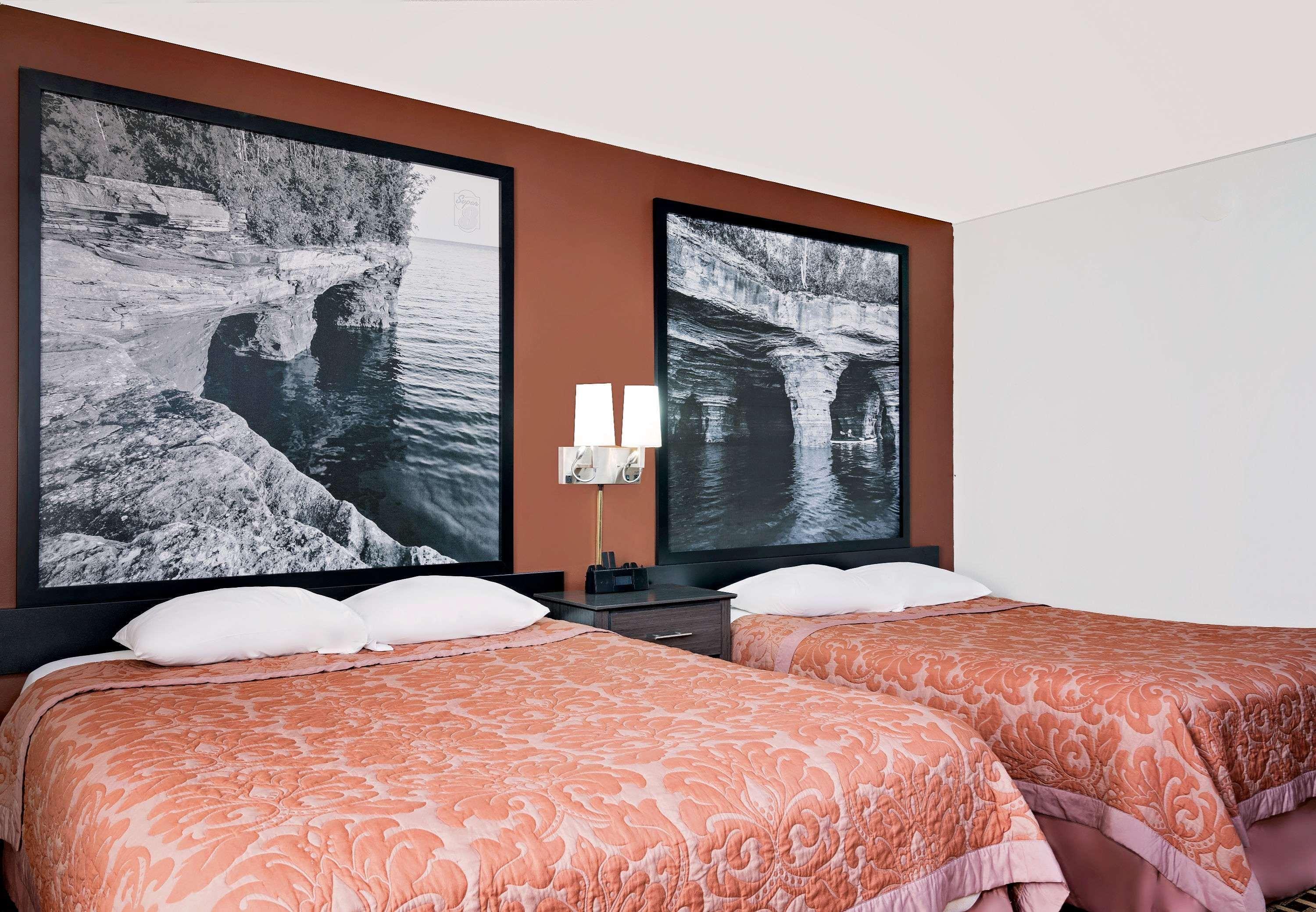 Super 8 By Wyndham Ashland Hotel Buitenkant foto